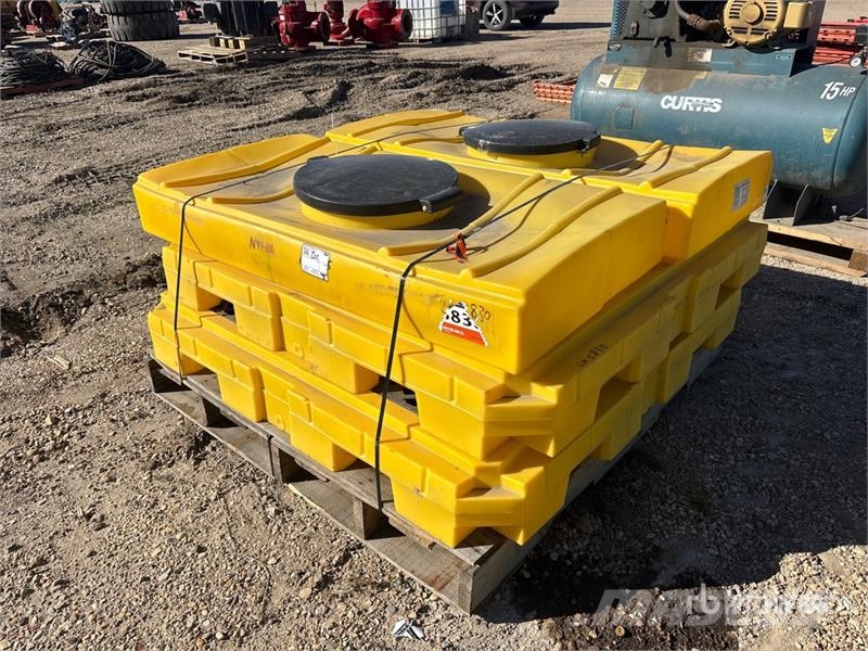 Quantity of Ultratech Modular Spill Pallets Egyéb alkatrészek