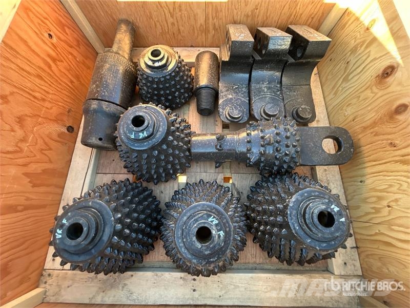 Quantity of V6D & V6F Arms & Cutters 오일&가스 드릴