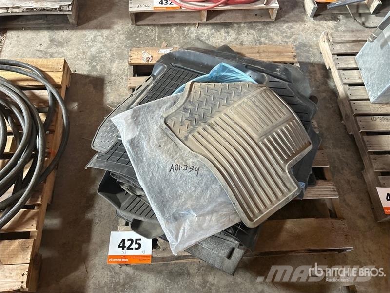 Quantity of Vehicle Mats Andre komponenter
