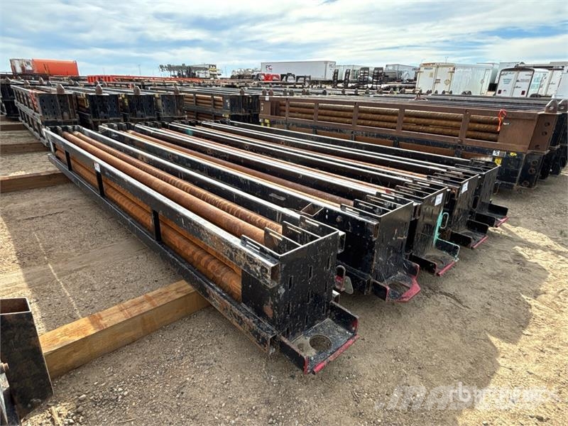 Quantity of Vermeer 100/140 15 Ft FS2 Drill Pipe Ďalšie komponenty