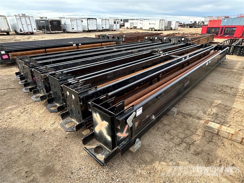 Quantity of Vermeer 100/140 20 Ft FS1000 Drill Pip Ďalšie komponenty