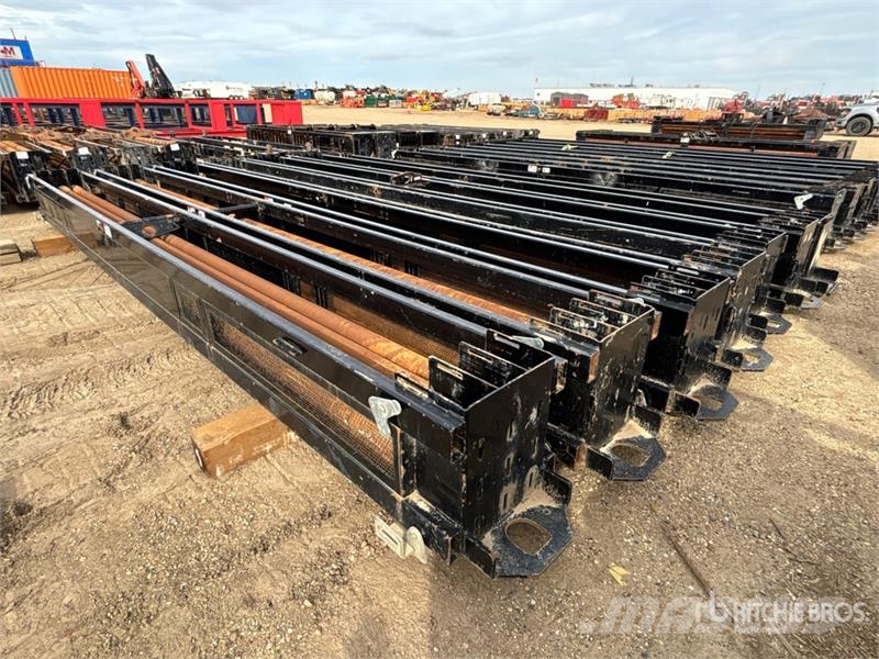  Quantity of Vermeer 100/140 20 Ft FS1000 Drill Pip Ďalšie komponenty