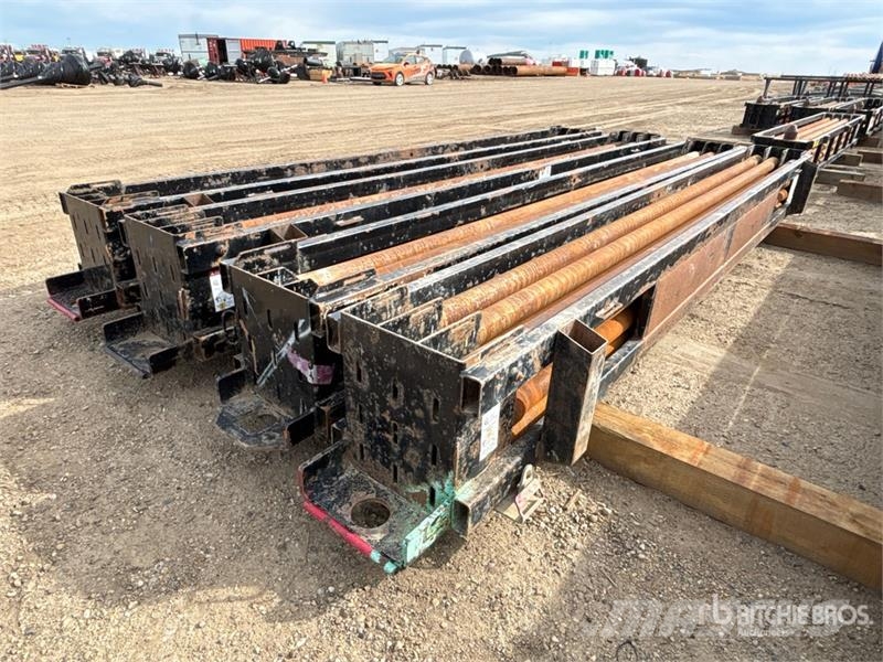  Quantity of Vermeer 100/140 15 Ft FS2 Drill Pipe Ďalšie komponenty