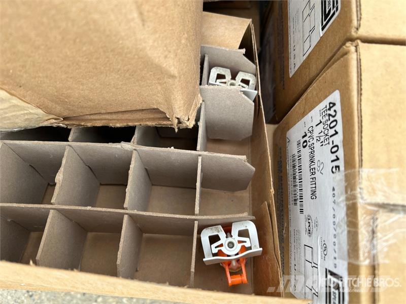  Quantity of Victaulic Miscellaneous Pipe Parts (Un معدات البناء - غير ذلك