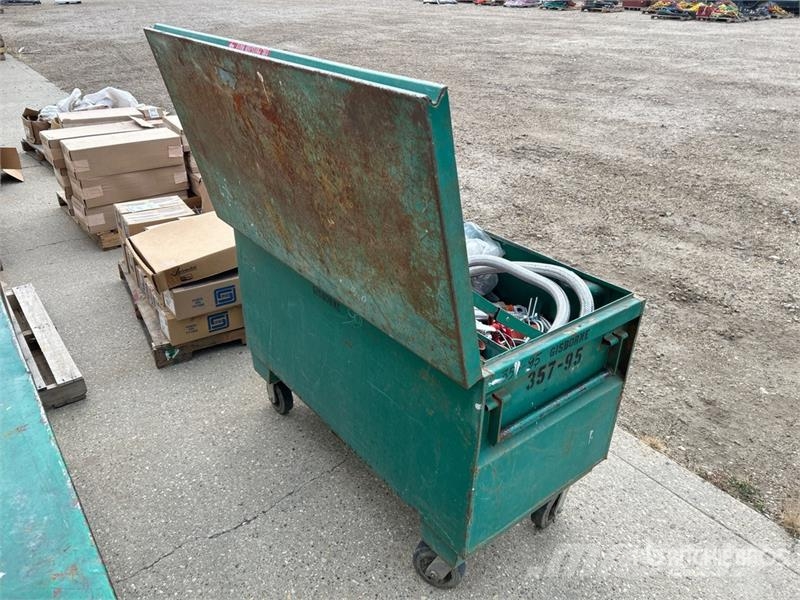  Quantity of Victaulic Miscellaneous Pipe Parts (Un معدات البناء - غير ذلك
