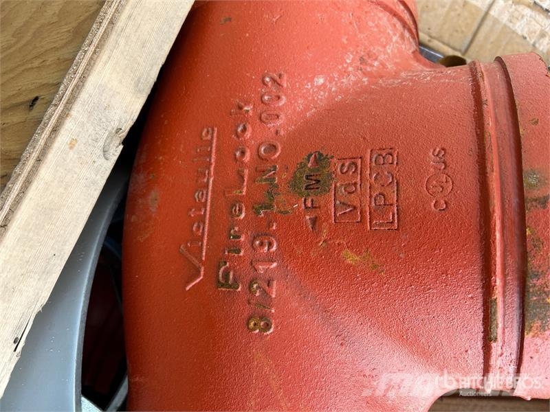  Quantity of Victaulic Miscellaneous Pipe Parts (Un معدات البناء - غير ذلك
