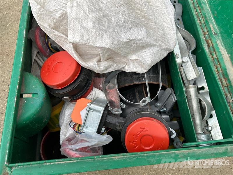  Quantity of Victaulic Miscellaneous Pipe Parts (Un معدات البناء - غير ذلك
