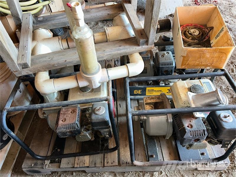 Quantity of Water Pumps Andre komponenter