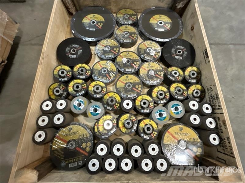  Quantity of Welders Grinding Disks (Unused) ماكينات زراعية - غير ذلك
