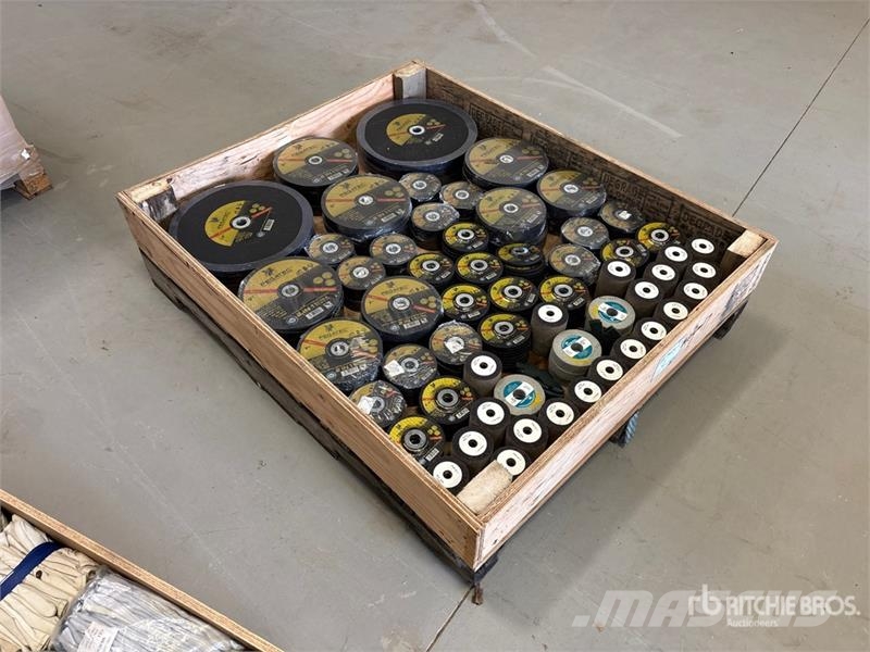 Quantity of Welders Grinding Disks (Unused) Sonstige Landmaschinen