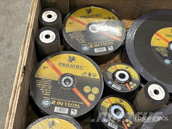 Quantity of Welders Grinding Disks (Unused) مكونات أخرى