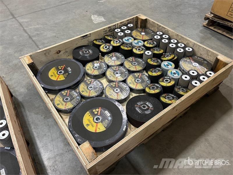 Quantity of Welders Grinding Disks (Unused) ماكينات زراعية - غير ذلك