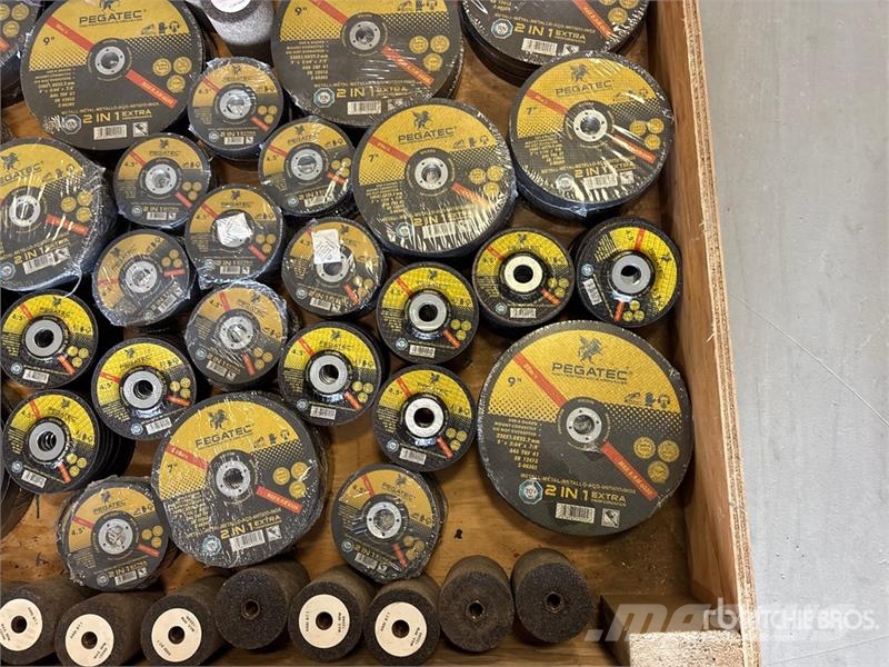 Quantity of Welders Grinding Disks (Unused) Sonstige Landmaschinen