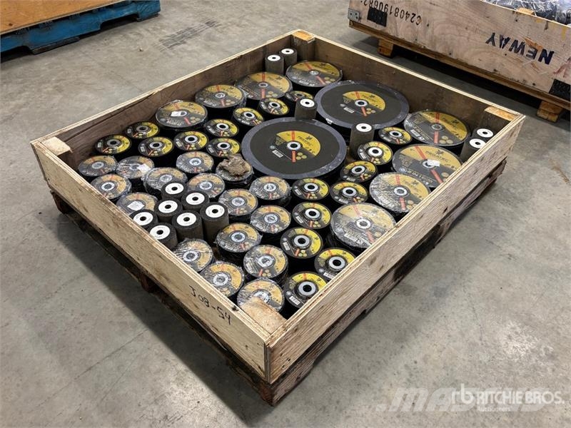 Quantity of Welders Grinding Disks (Unused) مكونات أخرى