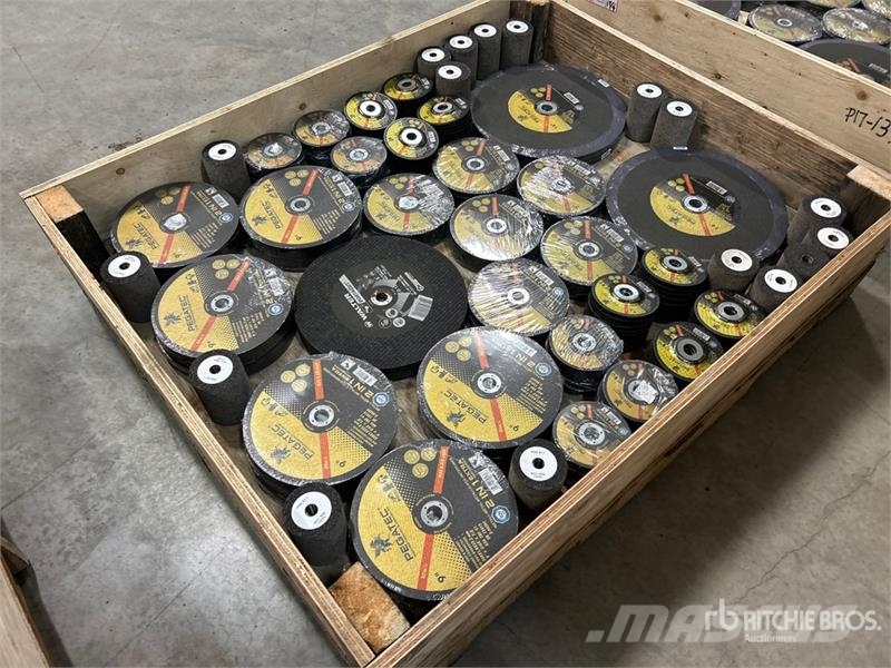  Quantity of Welders Grinding Disks (Unused) ماكينات زراعية - غير ذلك