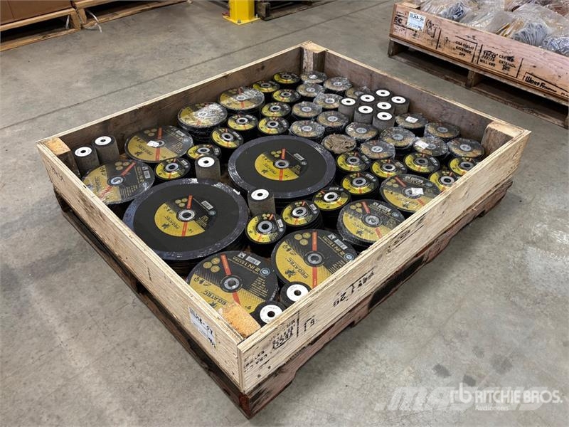 Quantity of Welders Grinding Disks (Unused) مكونات أخرى