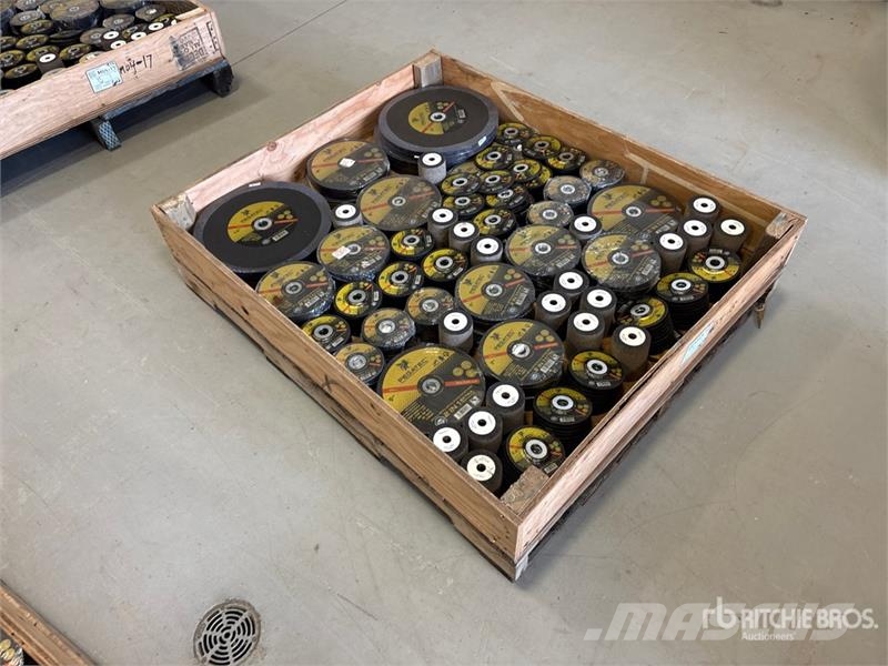 Quantity of Welders Grinding Disks (Unused) Sonstige Landmaschinen