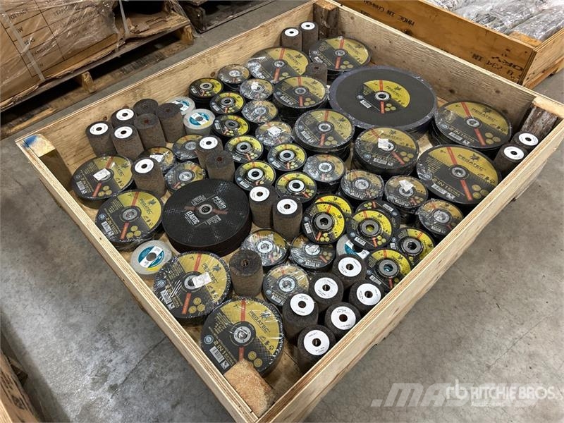  Quantity of Welders Grinding Disks (Unused) ماكينات زراعية - غير ذلك