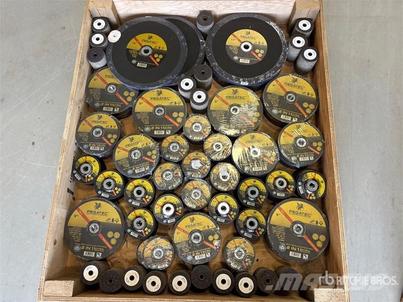 Quantity of Welders Grinding Disks (Unused) Sonstige Landmaschinen