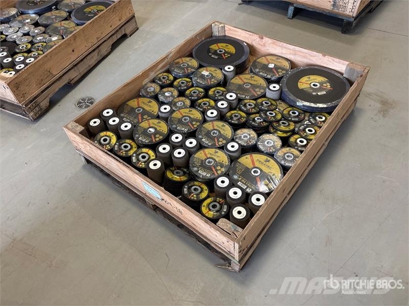 Quantity of Welders Grinding Disks (Unused) Sonstige Landmaschinen