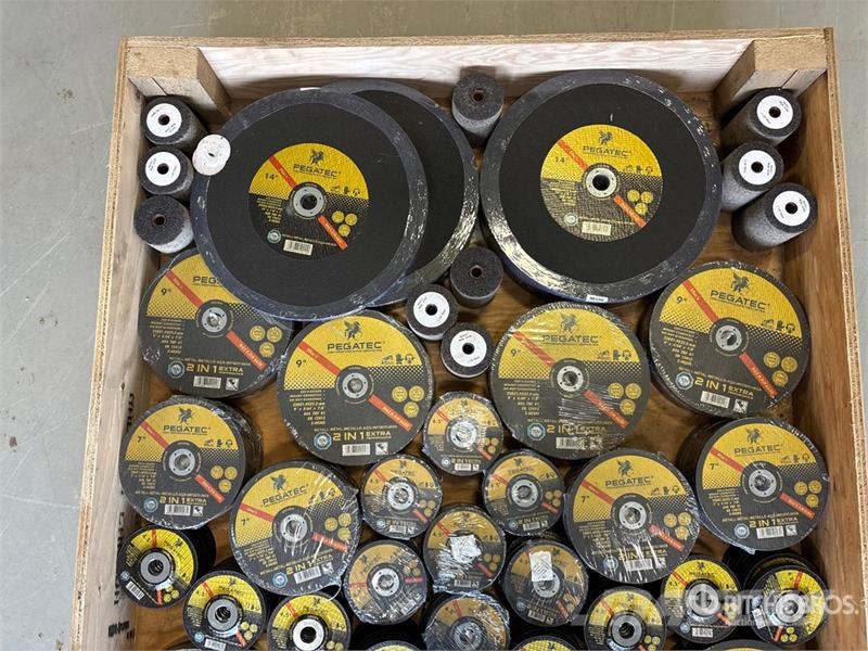 Quantity of Welders Grinding Disks (Unused) Sonstige Landmaschinen