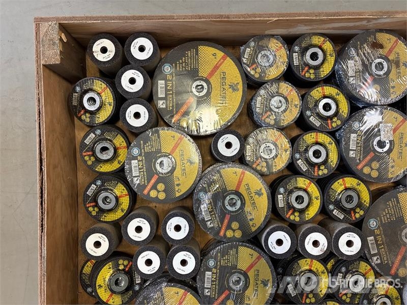 Quantity of Welders Grinding Disks (Unused) Sonstige Landmaschinen
