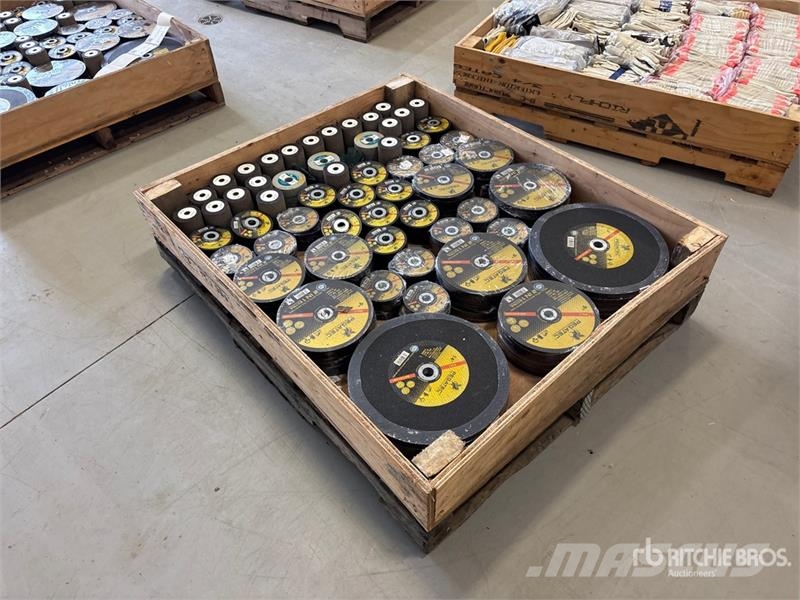 Quantity of Welders Grinding Disks (Unused) Sonstige Landmaschinen