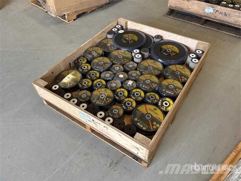 Quantity of Welders Grinding Disks (Unused) Sonstige Landmaschinen