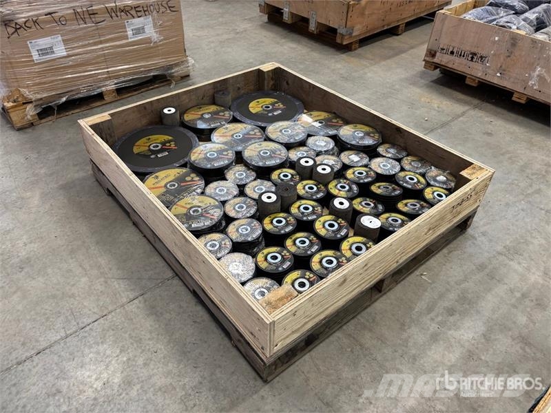  Quantity of Welders Grinding Disks (Unused) Ostale komponente za građevinarstvo