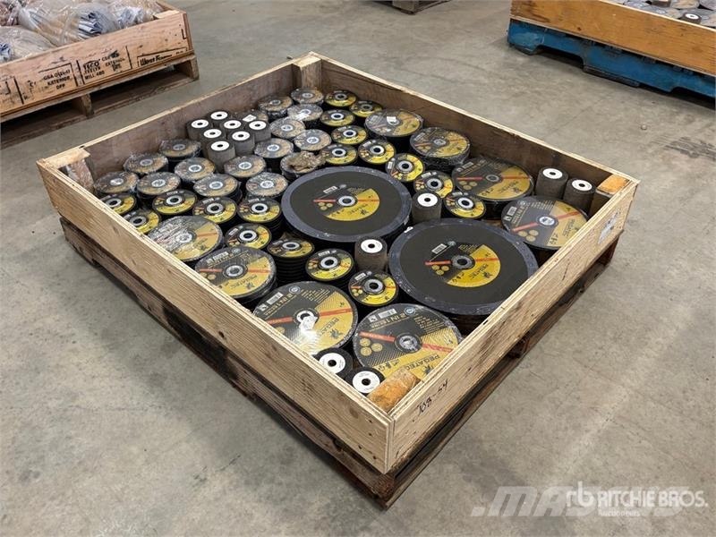 Quantity of Welders Grinding Disks (Unused) مكونات أخرى