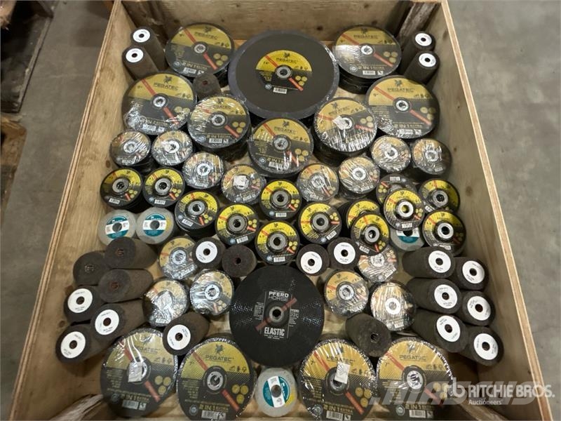  Quantity of Welders Grinding Disks (Unused) ماكينات زراعية - غير ذلك
