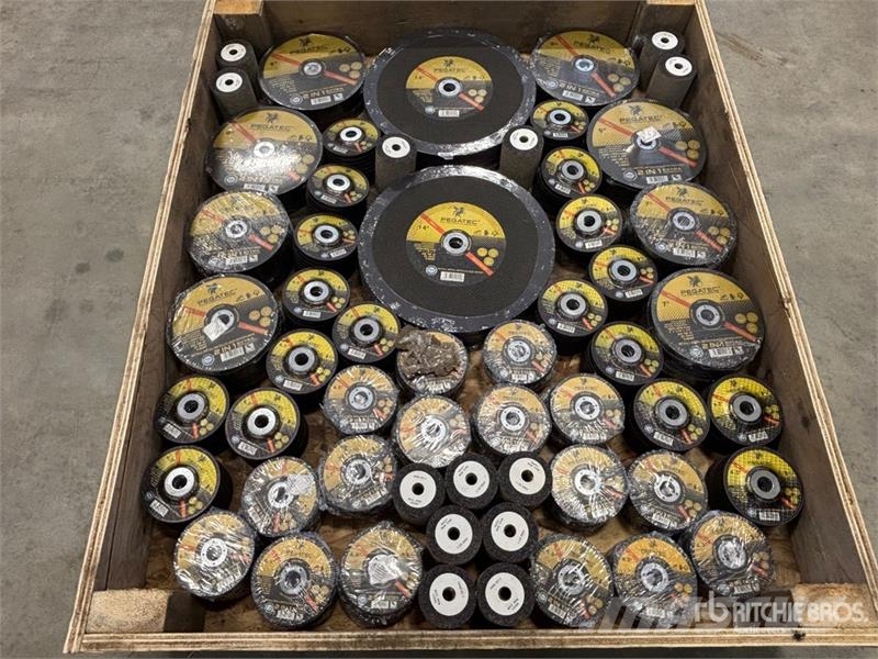 Quantity of Welders Grinding Disks (Unused) مكونات أخرى
