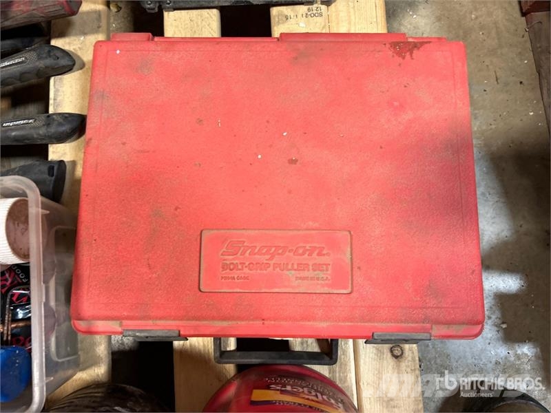 Quantity of Welding Helmet, Nails, Saw, Tapes, Bol Drugi deli