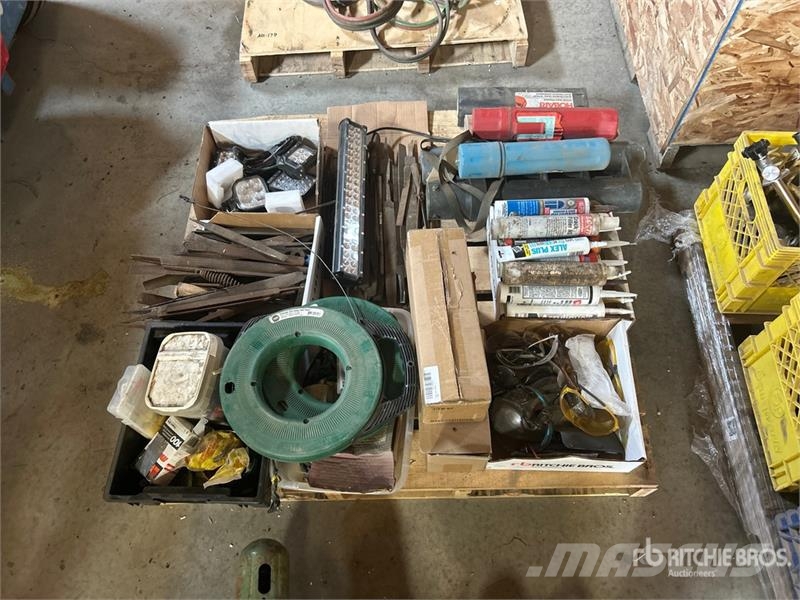 Quantity of Welding Rods & Case, Lights, Safety Gl Egyéb alkatrészek