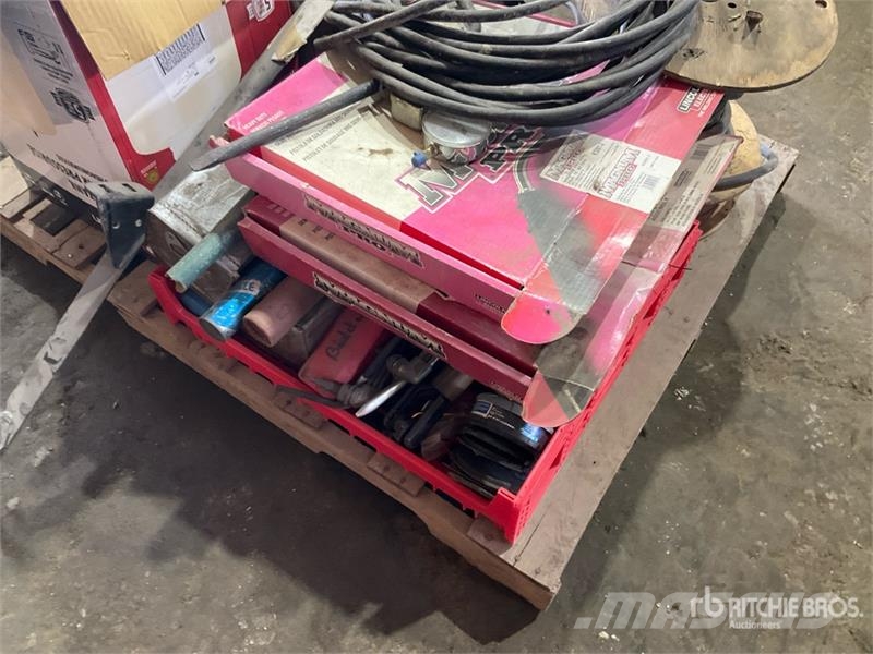Quantity of Welding Supplies Drugi deli