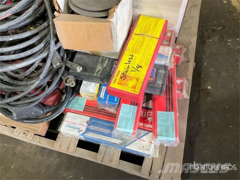 Quantity of Welding Supplies Drugi deli