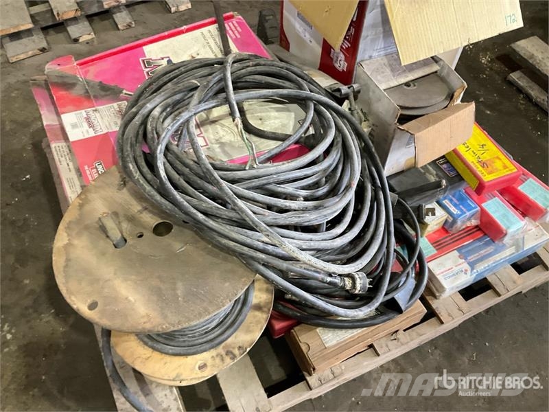 Quantity of Welding Supplies Drugi deli