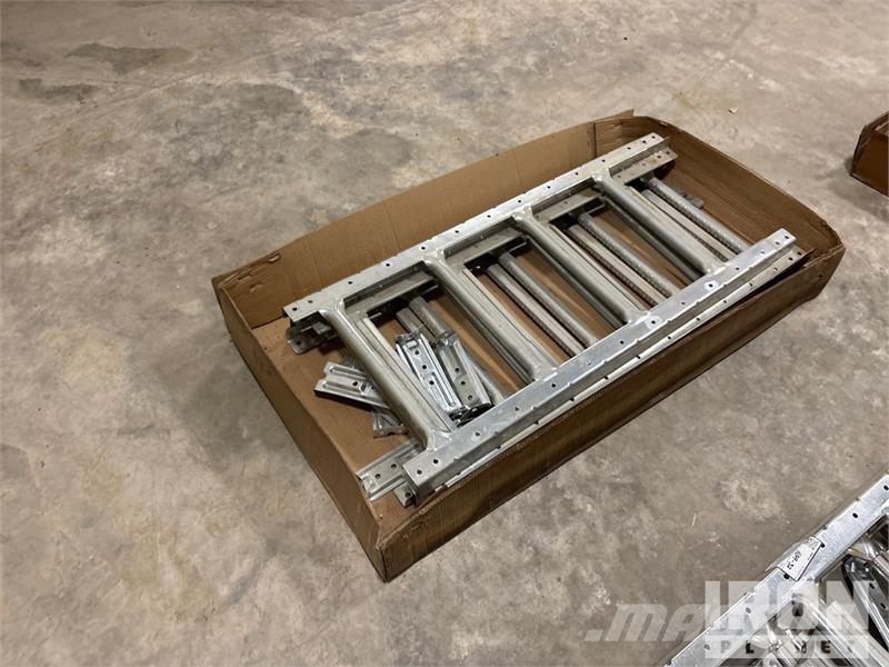 Quantity of Westeel 12' Roof Bin Ladder Ekin işleme ve depolama üniteleri/makineleri - Digerleri
