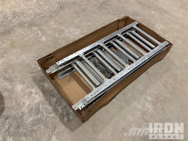 Quantity of Westeel 12' Roof Bin Ladder Ekin işleme ve depolama üniteleri/makineleri - Digerleri