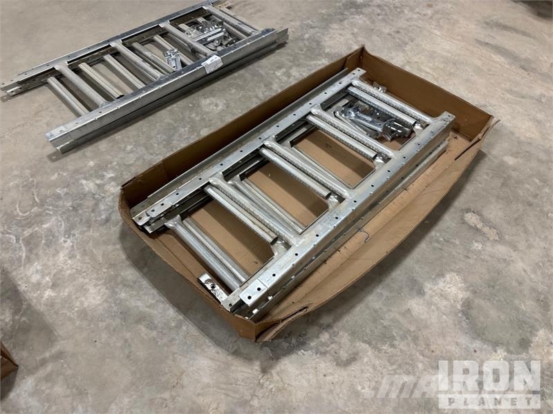 Quantity of Westeel 12' Roof Bin Ladder Ekin işleme ve depolama üniteleri/makineleri - Digerleri