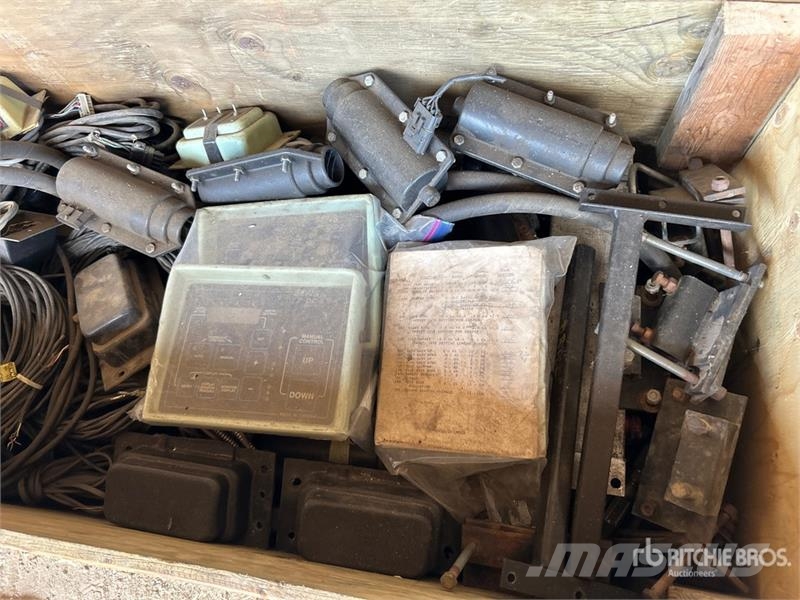 Quantity of Wires, Switches, Brackets & Hydraulic Other components