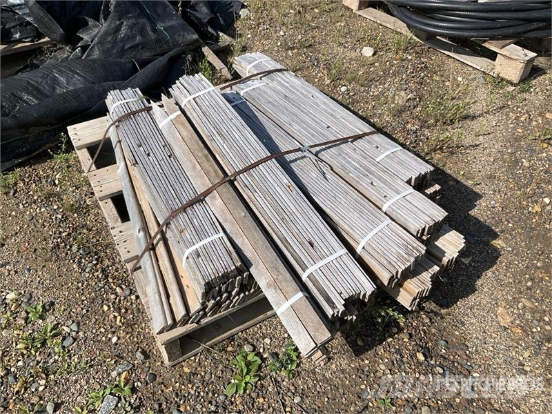 Quantity of Wooden Survey Stakes Ďalšie komponenty
