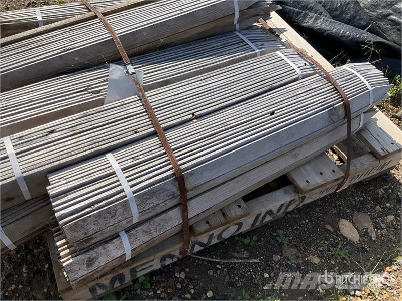 Quantity of Wooden Survey Stakes Ďalšie komponenty