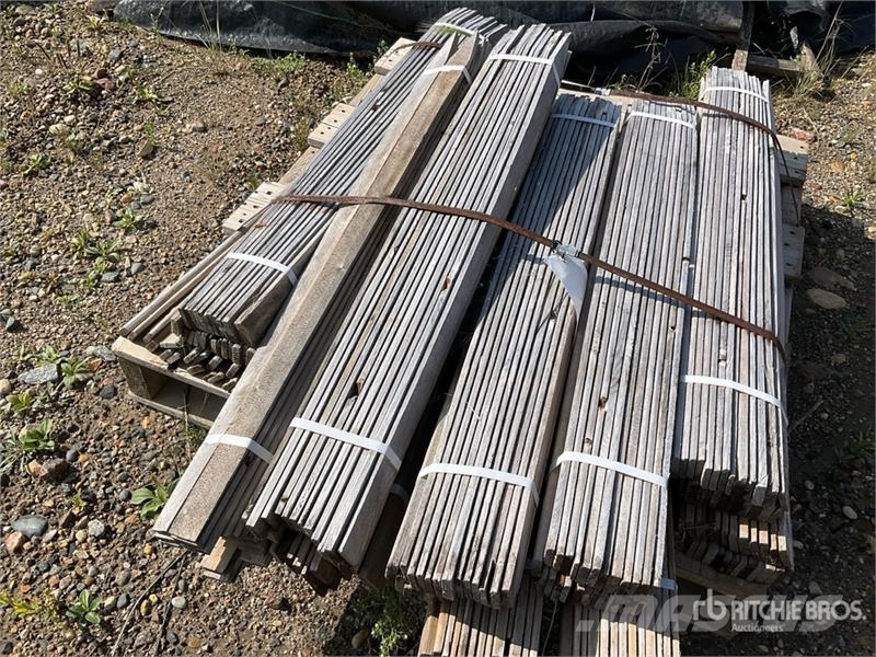 Quantity of Wooden Survey Stakes Ďalšie komponenty