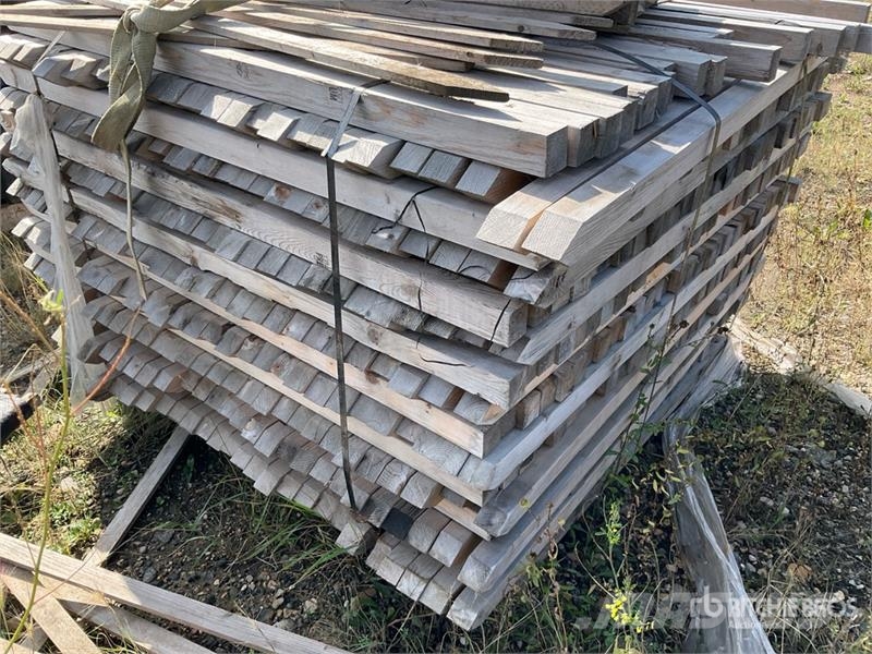 Quantity of Wooden Survey Stakes Ďalšie komponenty