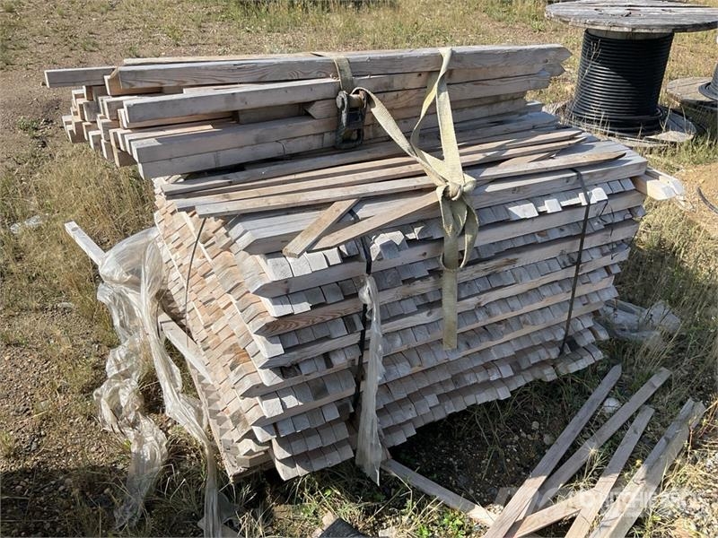 Quantity of Wooden Survey Stakes Ďalšie komponenty