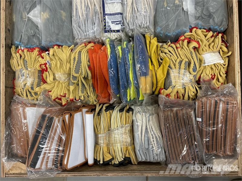  Quantity of Work Gloves (Unused) Entreprenør - Andet