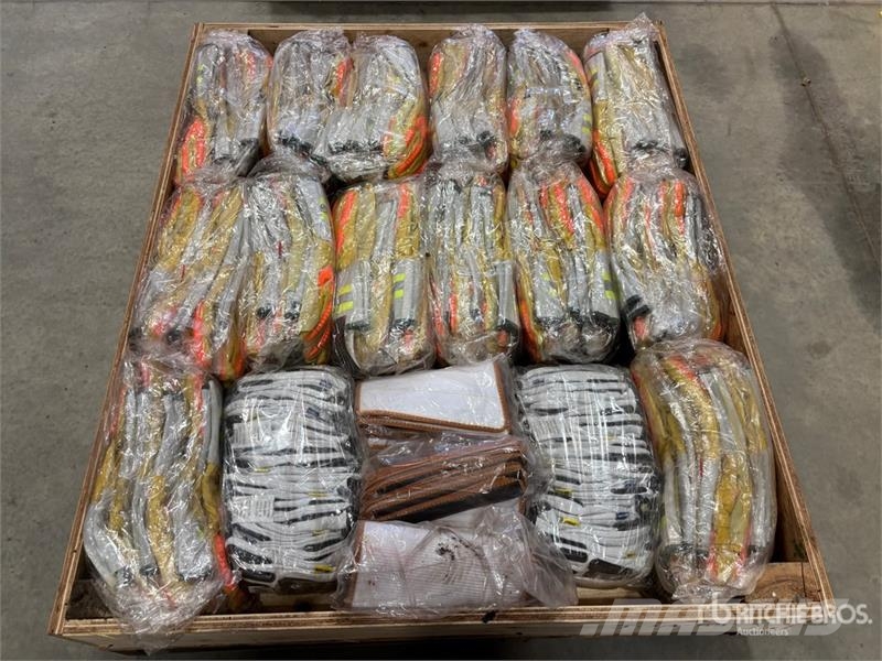  Quantity of Work Gloves (Unused) مكونات أخرى