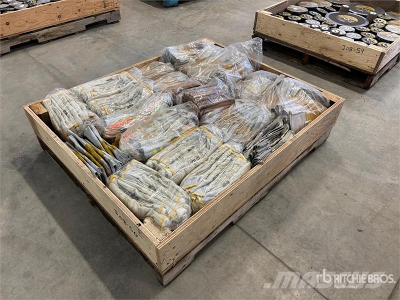  Quantity of Work Gloves (Unused) مكونات أخرى