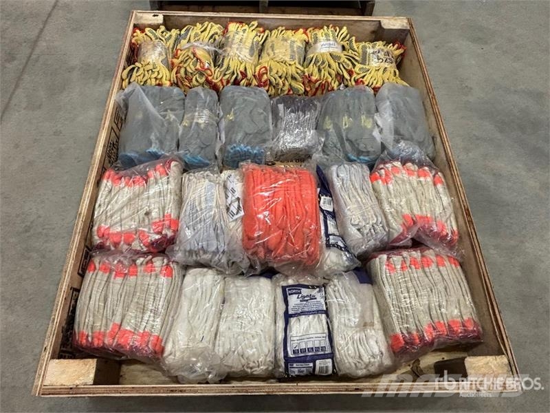  Quantity of Work Gloves (Unused) Ostale komponente za građevinarstvo